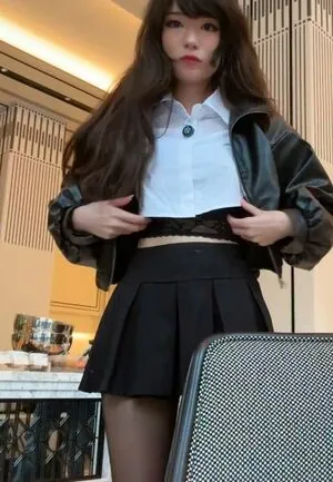 Emiru OnlyFans Leaked Free Thumbnail Picture - #5IUIBTAQqV