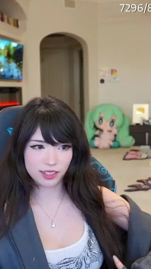 Emiru OnlyFans Leaked Free Thumbnail Picture - #DuuPnoDMUg
