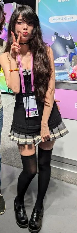 Emiru OnlyFans Leaked Free Thumbnail Picture - #GUbTX3jnwb