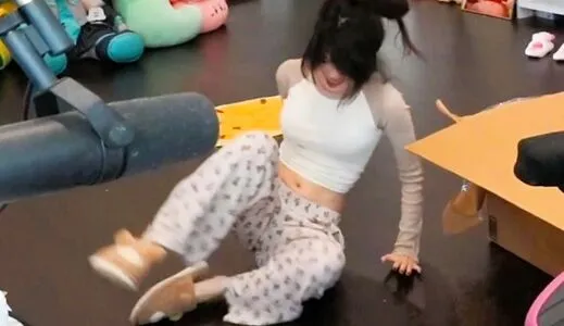 Emiru OnlyFans Leaked Free Thumbnail Picture - #PmtUDrYKgR