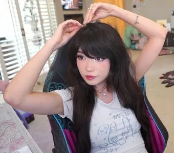 Emiru OnlyFans Leaked Free Thumbnail Picture - #RGNElW5k35