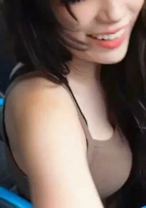 Emiru OnlyFans Leaked Free Thumbnail Picture - #VZzPSil32x