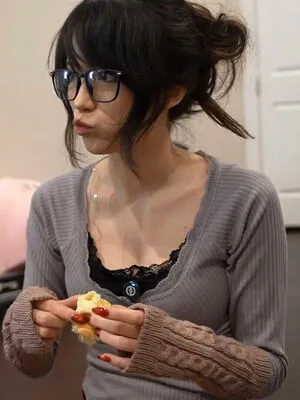 Emiru OnlyFans Leaked Free Thumbnail Picture - #YkCq7VH9Xa