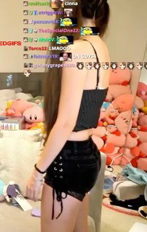 Emiru OnlyFans Leaked Free Thumbnail Picture - #eHoY5C9esJ