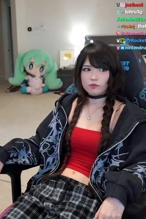 Emiru OnlyFans Leaked Free Thumbnail Picture - #z7WJTCtgjk