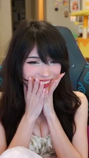 Emiru OnlyFans Leaked Free Thumbnail Picture - #2brC0z31Ln