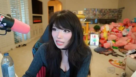 Emiru OnlyFans Leaked Free Thumbnail Picture - #8zudaUMB8k