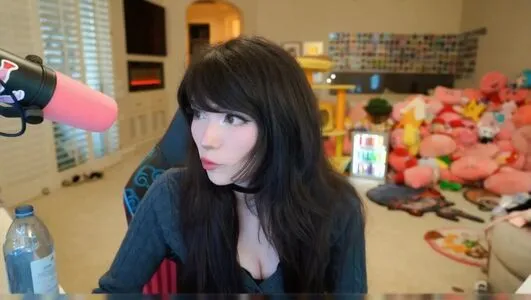 Emiru OnlyFans Leaked Free Thumbnail Picture - #CCj5qctEDx