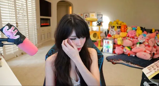 Emiru OnlyFans Leaked Free Thumbnail Picture - #CWd1FemsDl