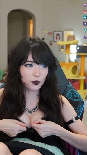 Emiru OnlyFans Leaked Free Thumbnail Picture - #CaiAZVHxGs