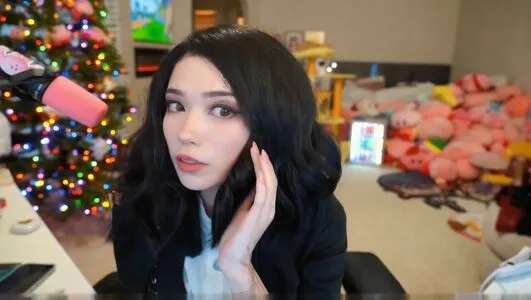 Emiru OnlyFans Leaked Free Thumbnail Picture - #kzU8XMdAwa