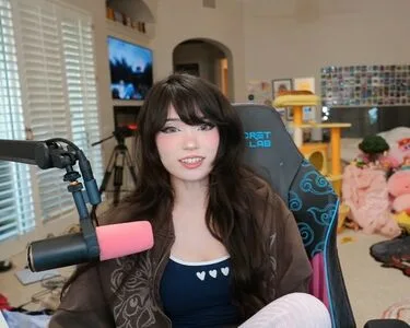 Emiru OnlyFans Leaked Free Thumbnail Picture - #5UvsPagVOp