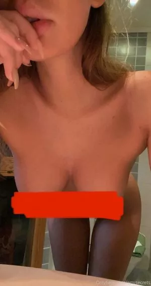 Emisecrets OnlyFans Leaked Free Thumbnail Picture - #24PGjFdMXx