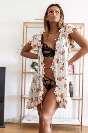 Emisecrets OnlyFans Leaked Free Thumbnail Picture - #WwplwkG2hx