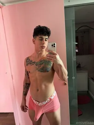 Emivelaaa OnlyFans Leaked Free Thumbnail Picture - #2MN0m5gnUW