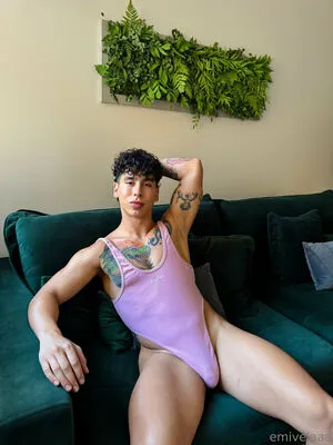 Emivelaaa OnlyFans Leaked Free Thumbnail Picture - #6Wr6ApVPG2