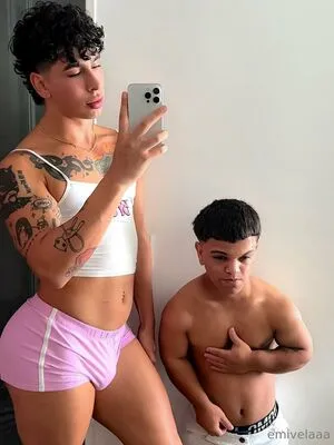 Emivelaaa OnlyFans Leaked Free Thumbnail Picture - #CYA1XyVgEe