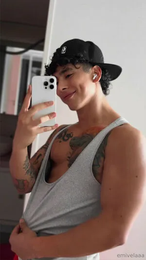 Emivelaaa OnlyFans Leaked Free Thumbnail Picture - #J4mX0d76KI