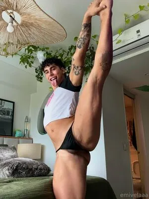 Emivelaaa OnlyFans Leaked Free Thumbnail Picture - #NV3XWOk1gj