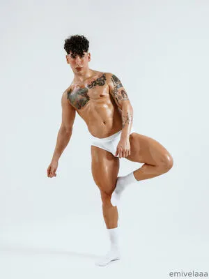 Emivelaaa OnlyFans Leaked Free Thumbnail Picture - #bVfUN4GCYh