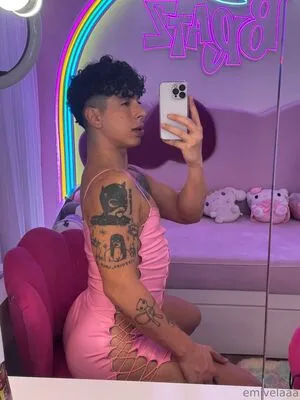 Emivelaaa OnlyFans Leaked Free Thumbnail Picture - #eM90Fg9i11