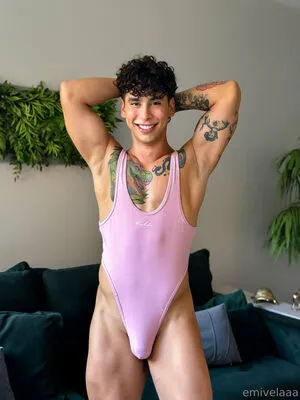 Emivelaaa OnlyFans Leaked Free Thumbnail Picture - #i83mxVHAld
