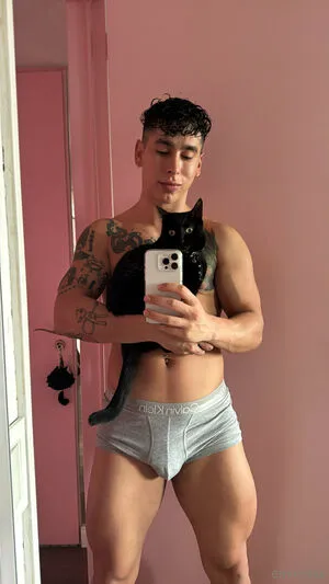 Emivelax OnlyFans Leaked Free Thumbnail Picture - #4PgL6r57hd