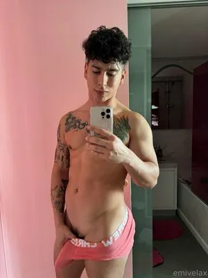 Emivelax OnlyFans Leaked Free Thumbnail Picture - #lvD6xVK6oP