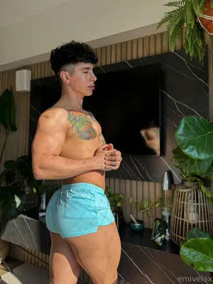 Emivelax OnlyFans Leaked Free Thumbnail Picture - #nTS9ts07ZR