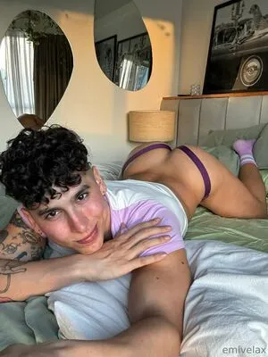 Emivelax OnlyFans Leaked Free Thumbnail Picture - #t8rvUEU4gW