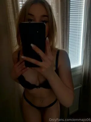 Emjo06 OnlyFans Leaked Free Thumbnail Picture - #4DPrj1kuRu