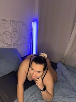 Emma Alison OnlyFans Leaked Free Thumbnail Picture - #APApW7AuTi