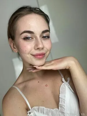 Emma Bb OnlyFans Leaked Free Thumbnail Picture - #xQxXzsynth