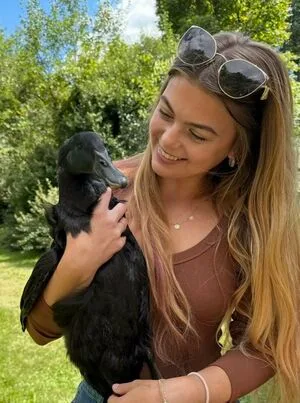 Emma Beardsley OnlyFans Leaked Free Thumbnail Picture - #7gaPb52uRg