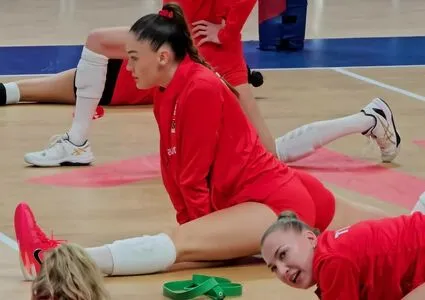 Emma Belle OnlyFans Leaked Free Thumbnail Picture - #803GIAI1F3