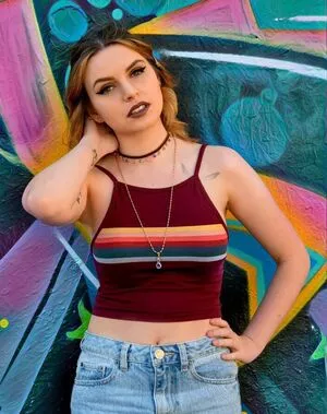 Emma Blackery OnlyFans Leaked Free Thumbnail Picture - #3QtLeQdaKm