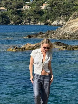 Emma Brooks OnlyFans Leaked Free Thumbnail Picture - #Dp1eZNAGjL