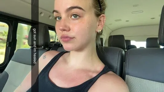Emma Brooks OnlyFans Leaked Free Thumbnail Picture - #ZF1H7D4T08