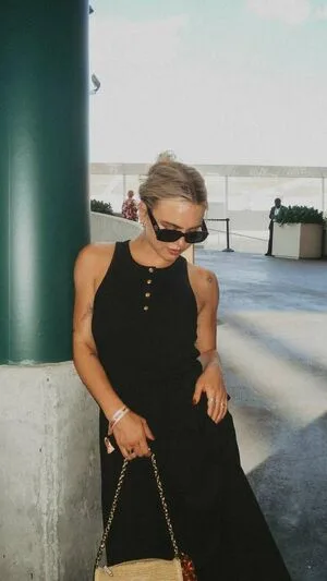 Emma Brooks OnlyFans Leaked Free Thumbnail Picture - #iOR2e3trFz