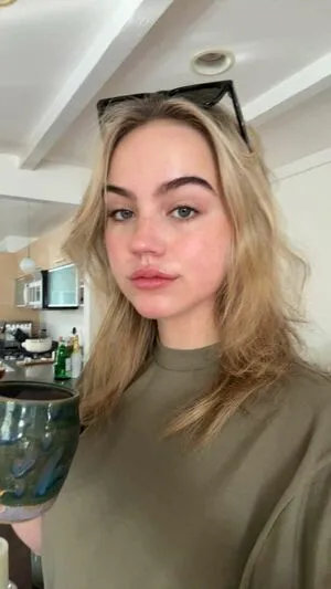 Emma Brooks OnlyFans Leaked Free Thumbnail Picture - #npv8vkr2CD