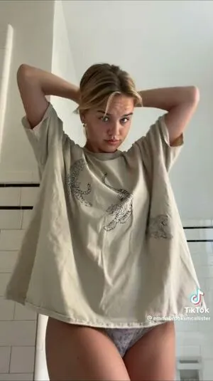 Emma Brooks OnlyFans Leaked Free Thumbnail Picture - #sOPRbRZbOI
