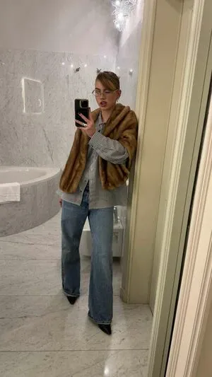 Emma Brooks OnlyFans Leaked Free Thumbnail Picture - #1cuXpe5QKZ
