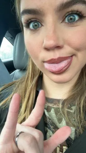 Emma Brooks OnlyFans Leaked Free Thumbnail Picture - #2175Y9yN3k