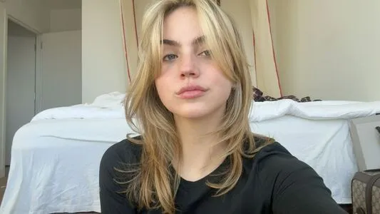 Emma Brooks OnlyFans Leaked Free Thumbnail Picture - #2Zj6V0CxyP