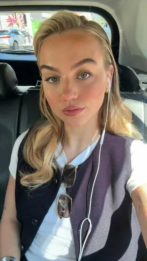 Emma Brooks OnlyFans Leaked Free Thumbnail Picture - #2c3fbH4dpB