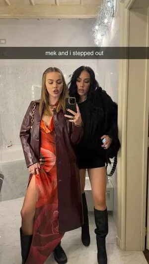 Emma Brooks OnlyFans Leaked Free Thumbnail Picture - #4Zq1We3ifs