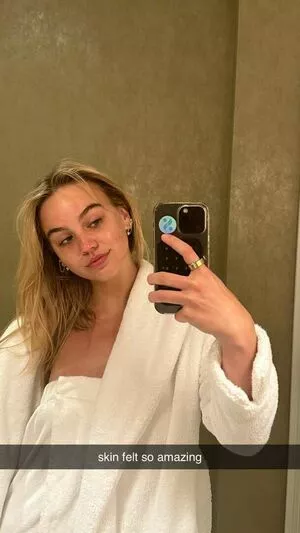 Emma Brooks OnlyFans Leaked Free Thumbnail Picture - #5DkJ3ojg6b