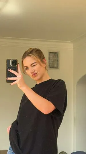 Emma Brooks OnlyFans Leaked Free Thumbnail Picture - #5HeIAKQjSn