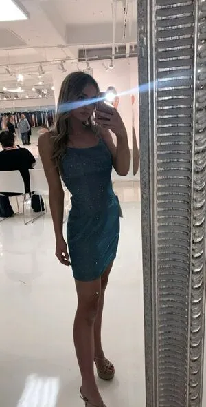 Emma Brooks OnlyFans Leaked Free Thumbnail Picture - #7UXH7BRSlK