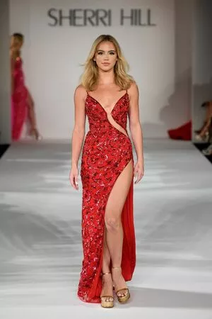 Emma Brooks OnlyFans Leaked Free Thumbnail Picture - #7b7UunbDfU